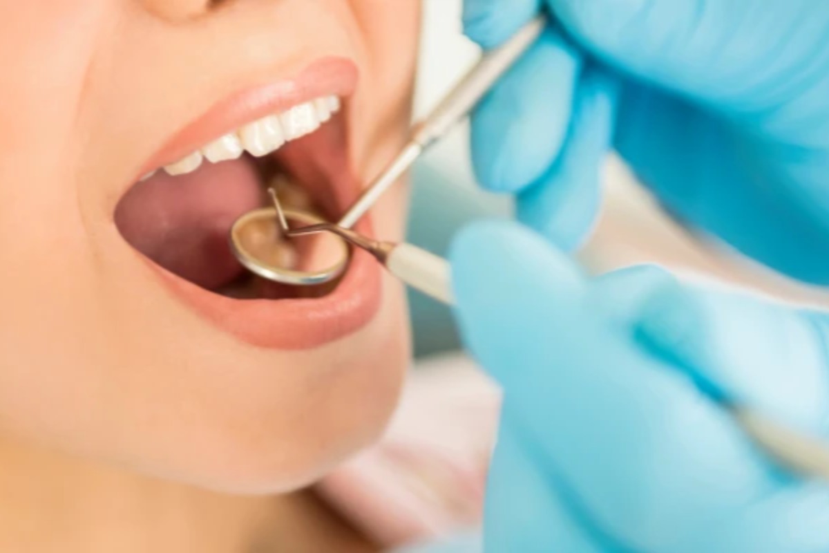 چرا رستا کلینیک برای خدمات دندانپزشکی با بیمه انتخاب مناسبی است؟